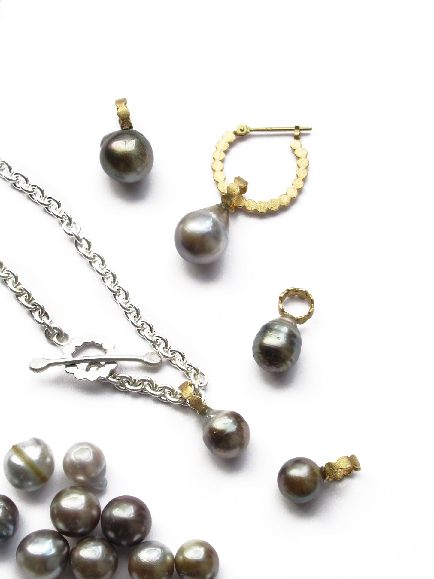 kerama pearl × marumaru hook earring / K18 (両耳)