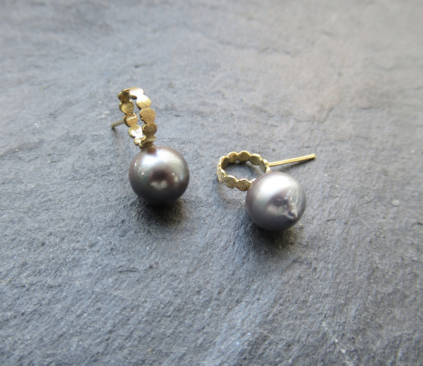 kerama pearl × marumaru pierced earring / K18 (両耳)