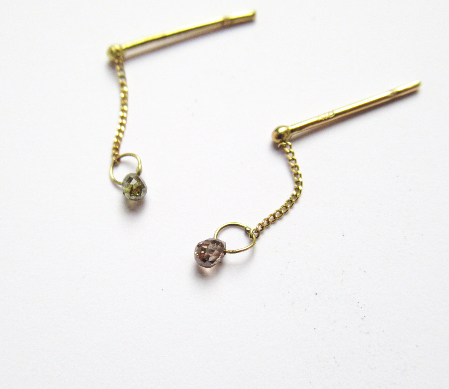 tiny diamond chain pierced earring (brown diamond) / K18 (両耳)
