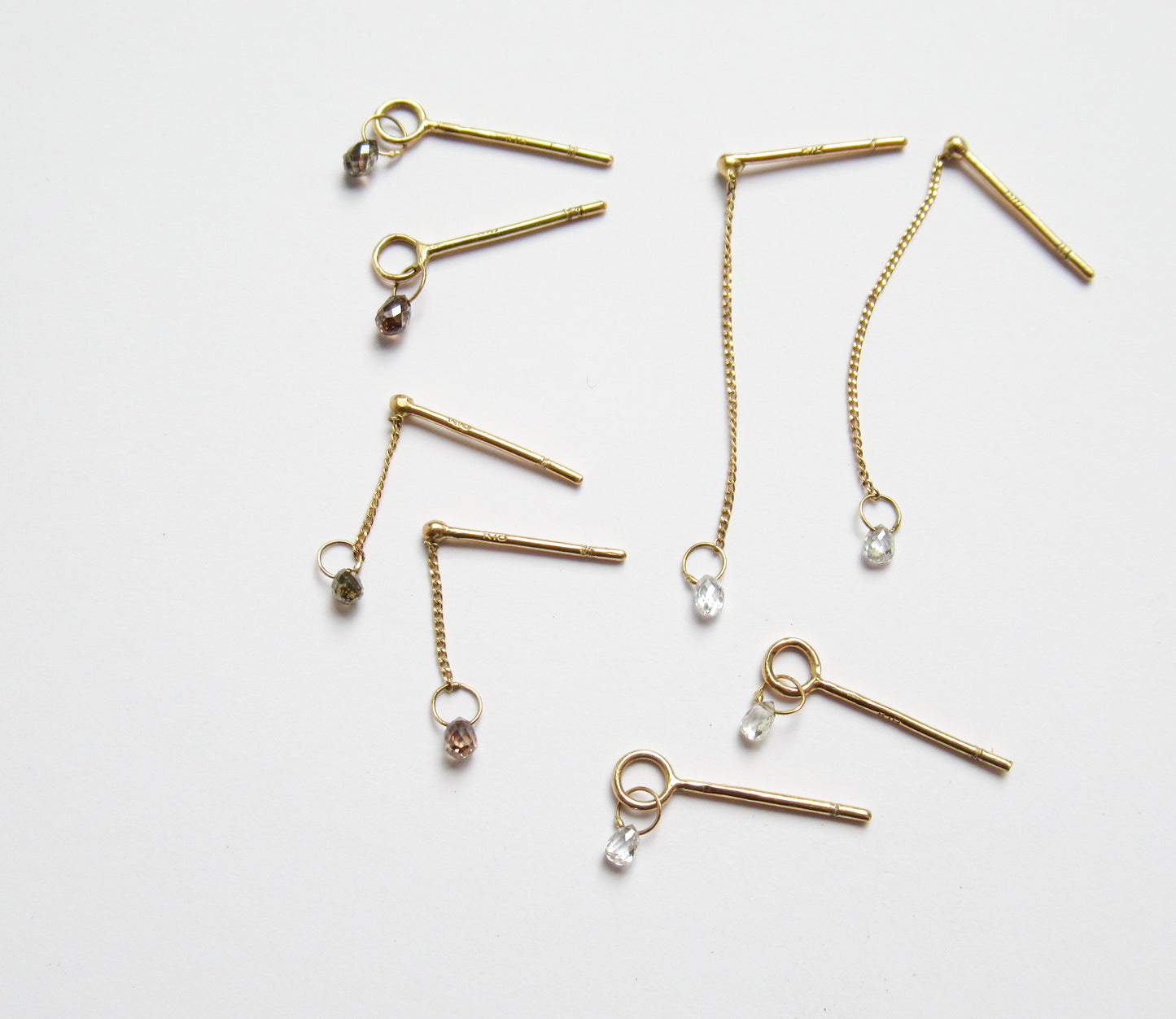 tiny diamond chain pierced earring (brown diamond) / K18 (両耳)