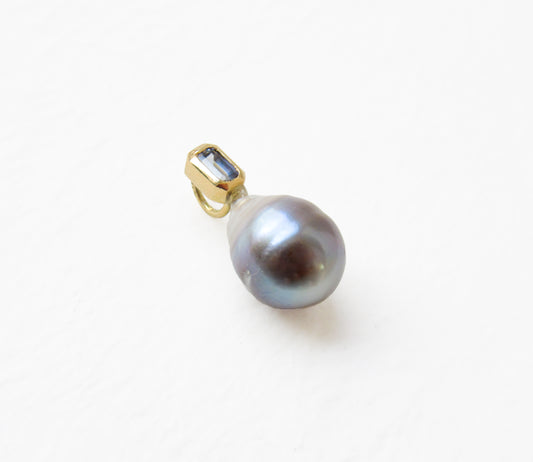 kerama perarl × blue sapphire charm / K18
