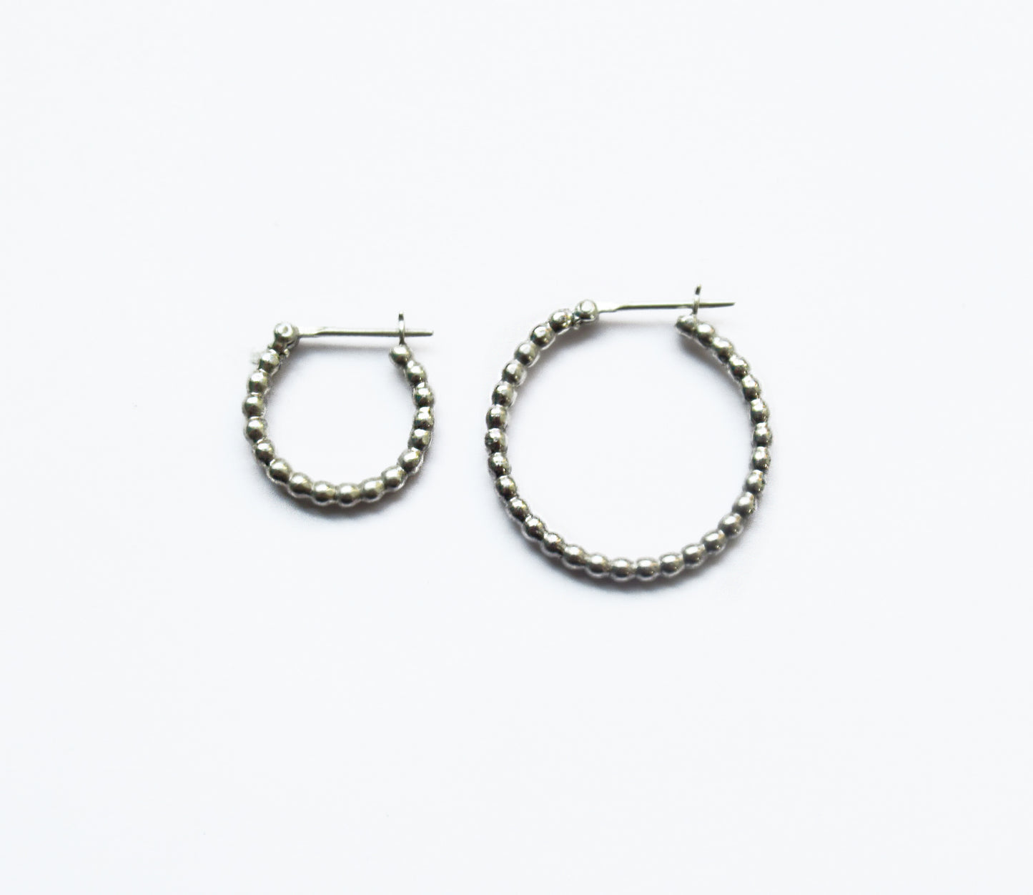 tsubutsubu silver hoop earring (pierce) 1 / Silver (両耳)