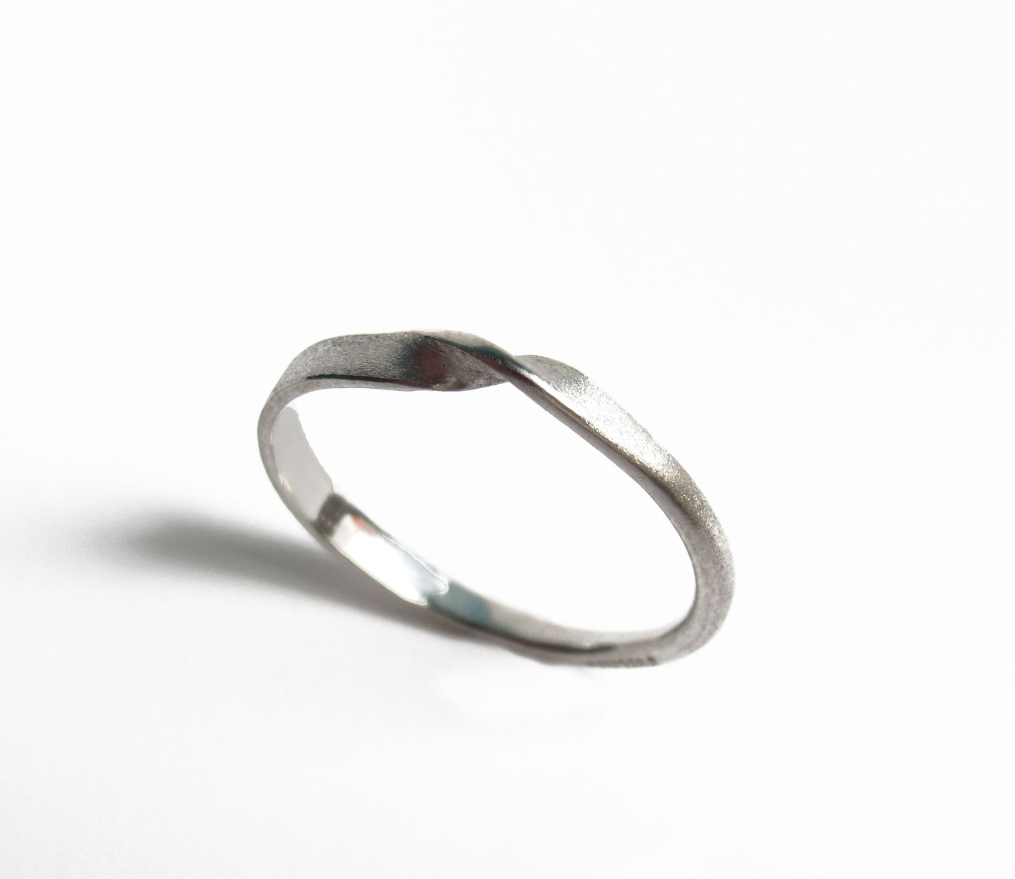 twist marriage ring / Pt900
