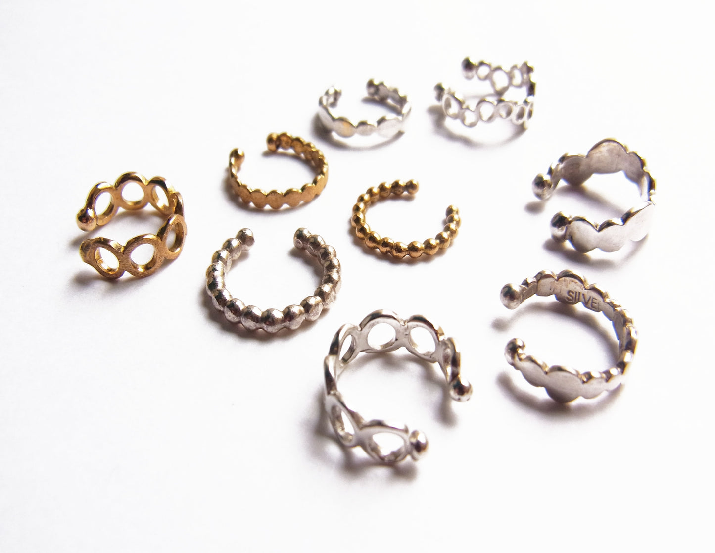 gradation oval silver earcuff / Silver (片耳)