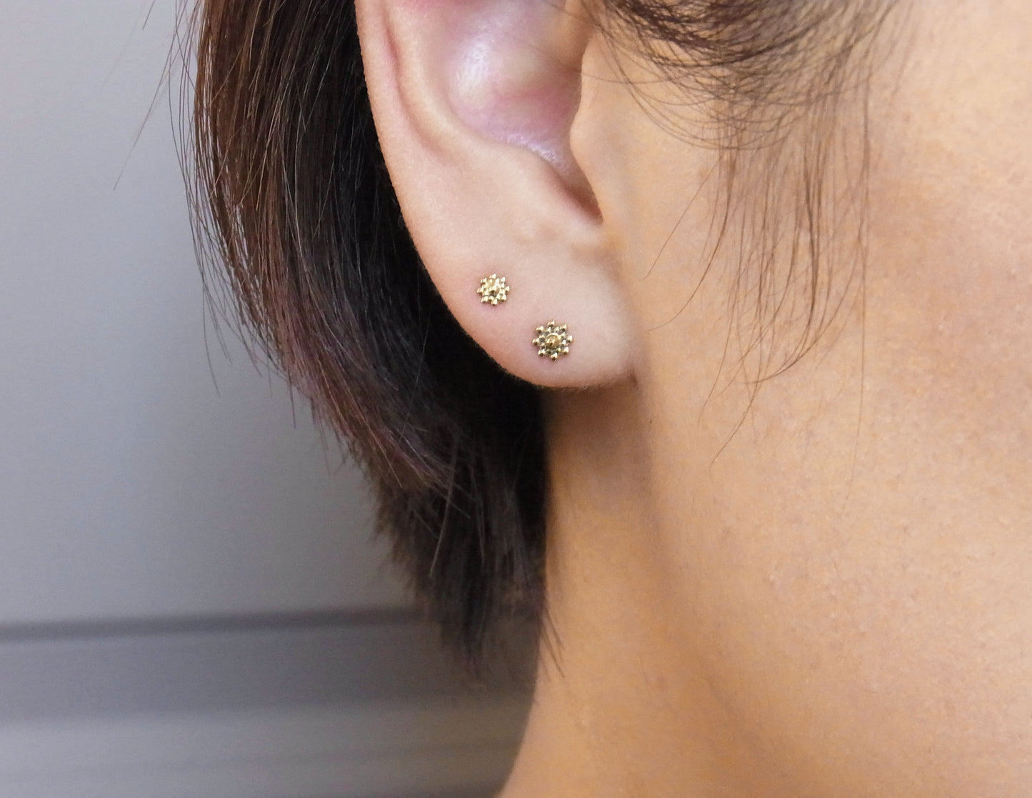 tsubutsubu flower pierced earring 2 / K18 (片耳)