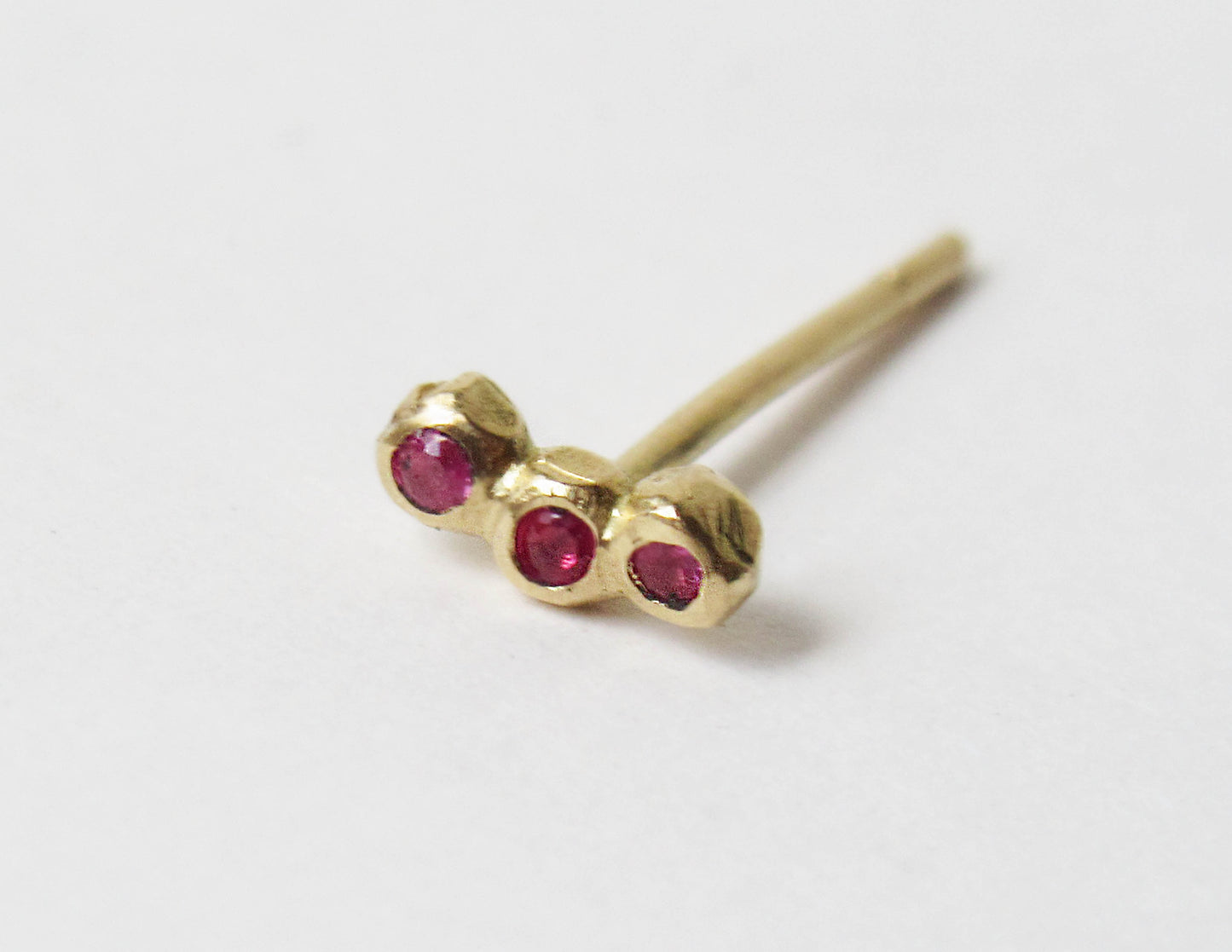 tsubutsubu ruby earring / K18,Ruby (片耳)