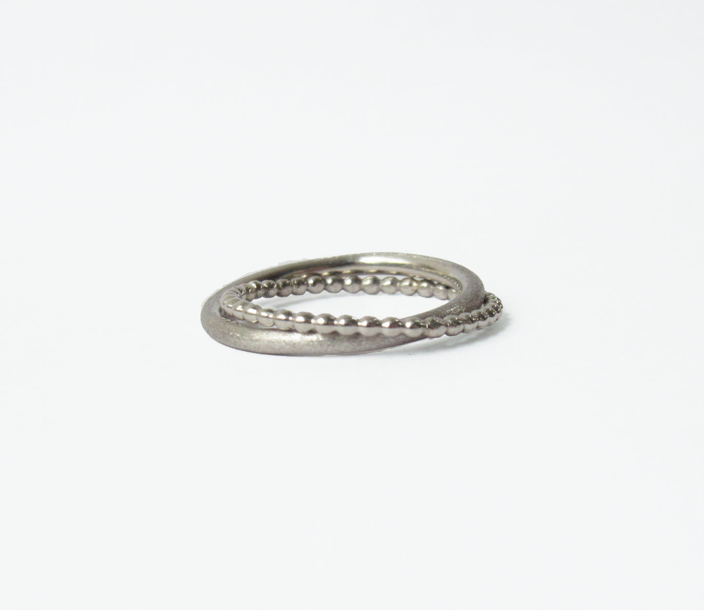 crossing marriage ring / Pt900