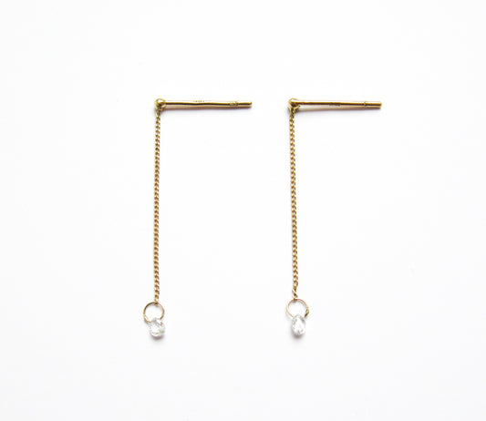 tiny diamond chain pierced earring (white diamond) / K18 (両耳)