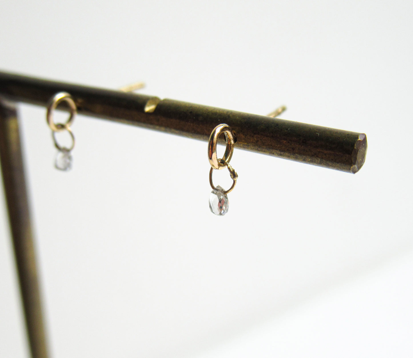 tiny diamond pierced earring (white diamond) / K18 (両耳)