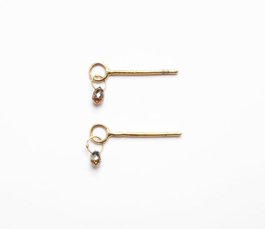 tiny diamond pierced earring (brown diamond) / K18 (両耳)