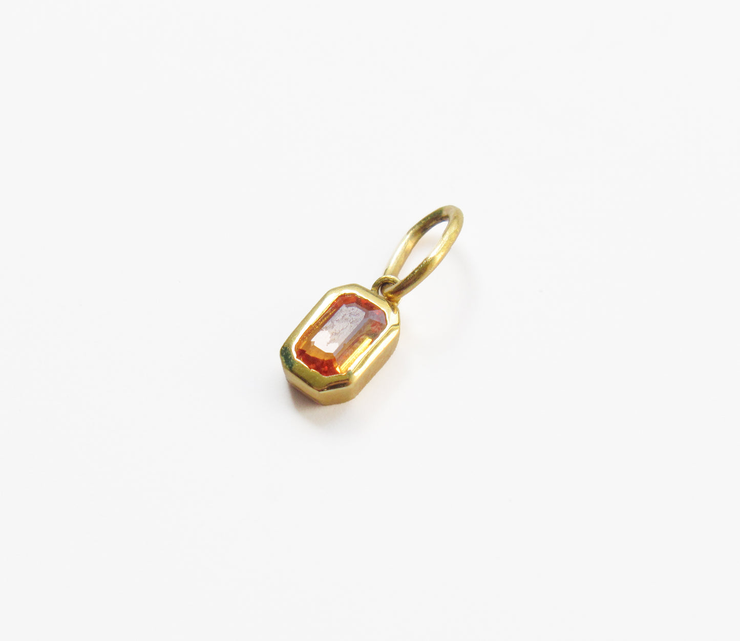 orange sapphire charm / K18