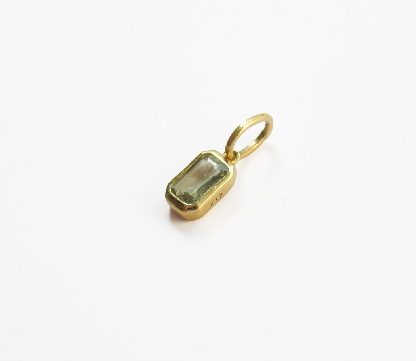 green sapphire charm  / K18