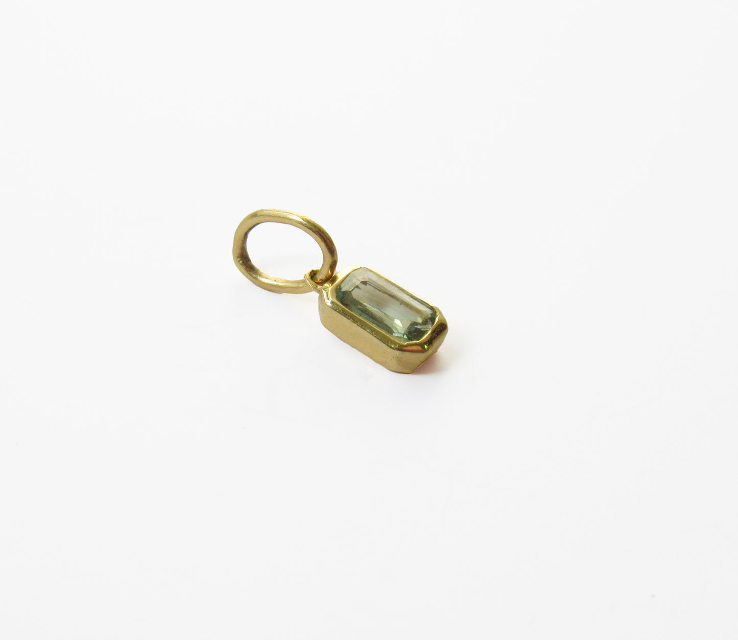 green sapphire charm  / K18