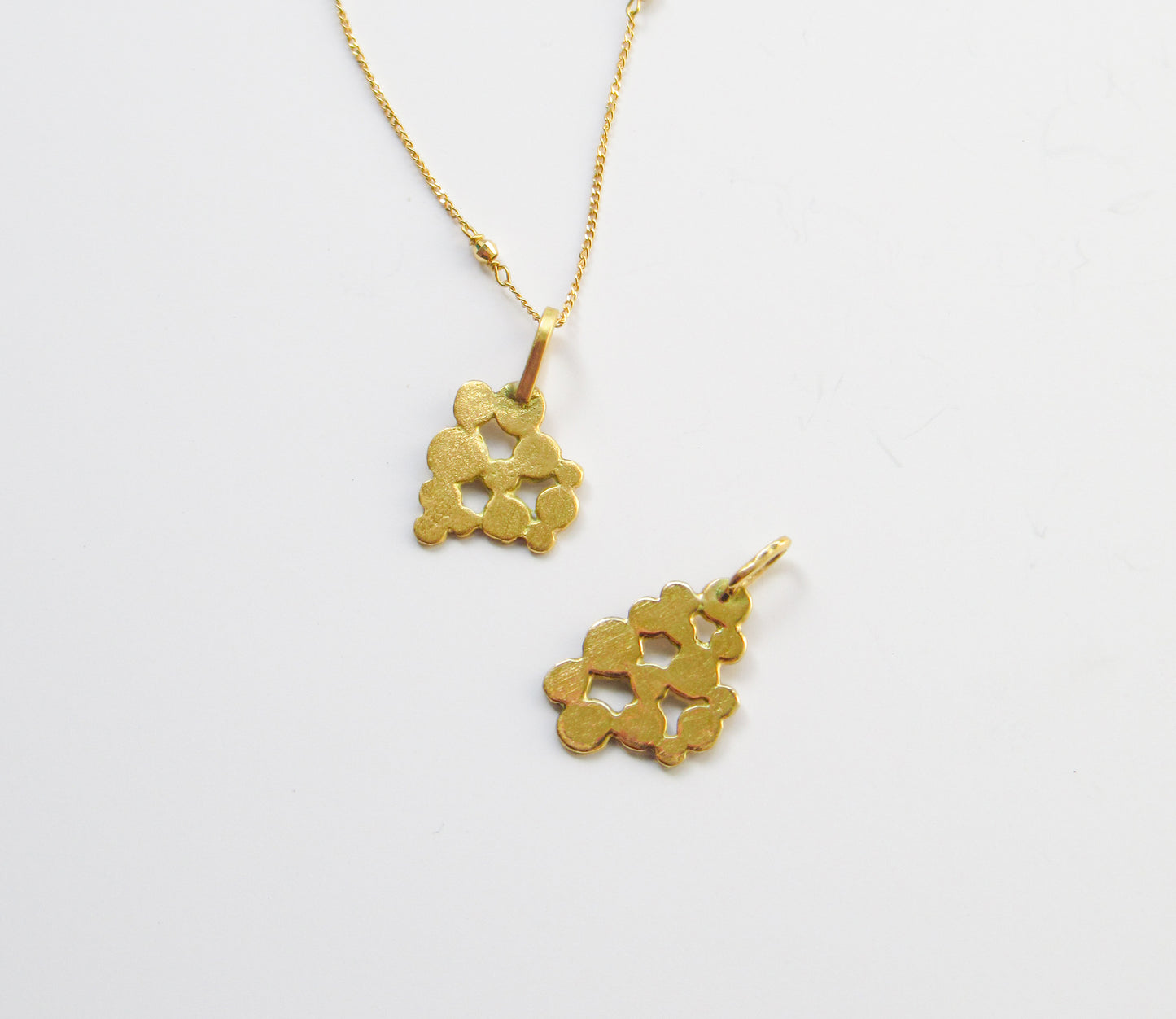 flat bubble charm 1 / K18