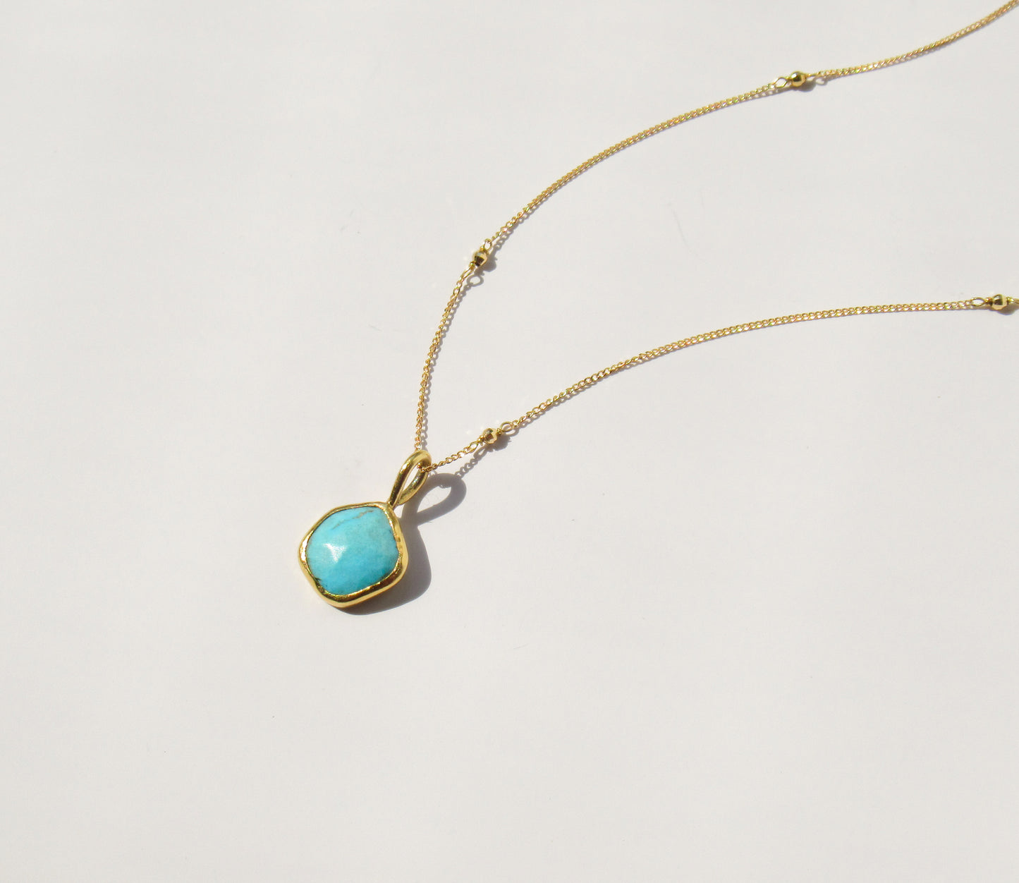 sleeping beauty turquoise charm / K18