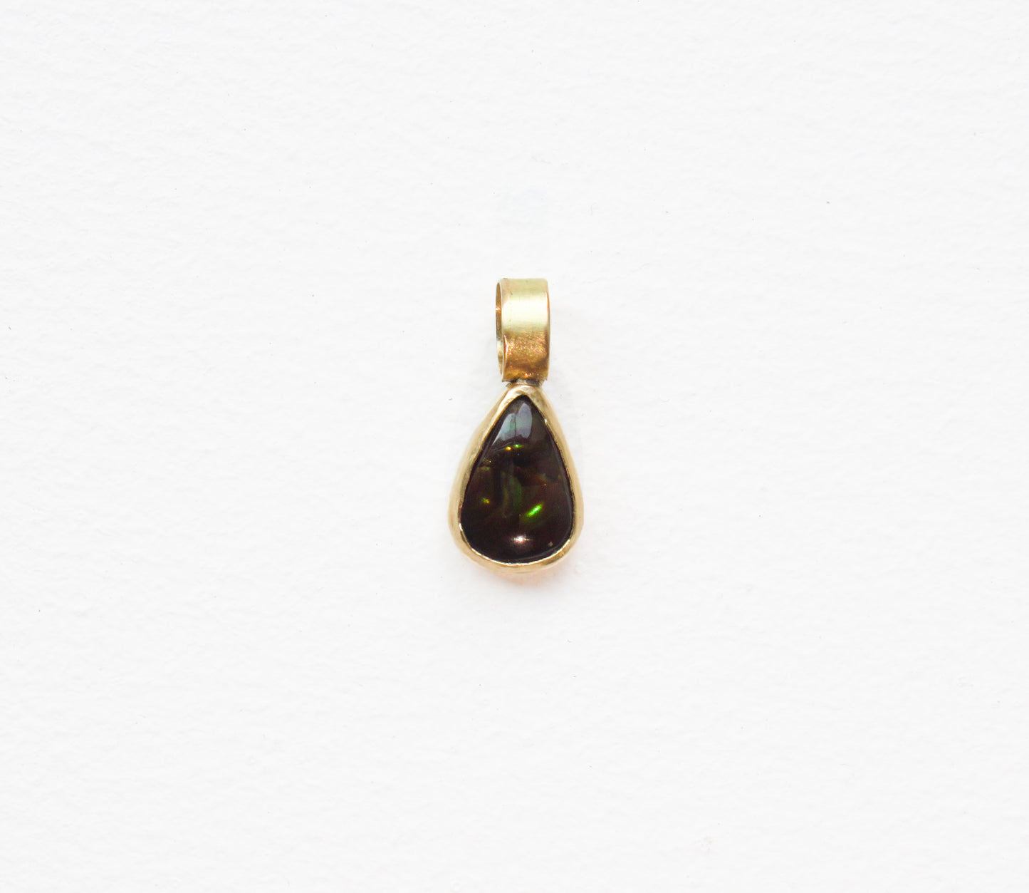 fire agate charm / K18