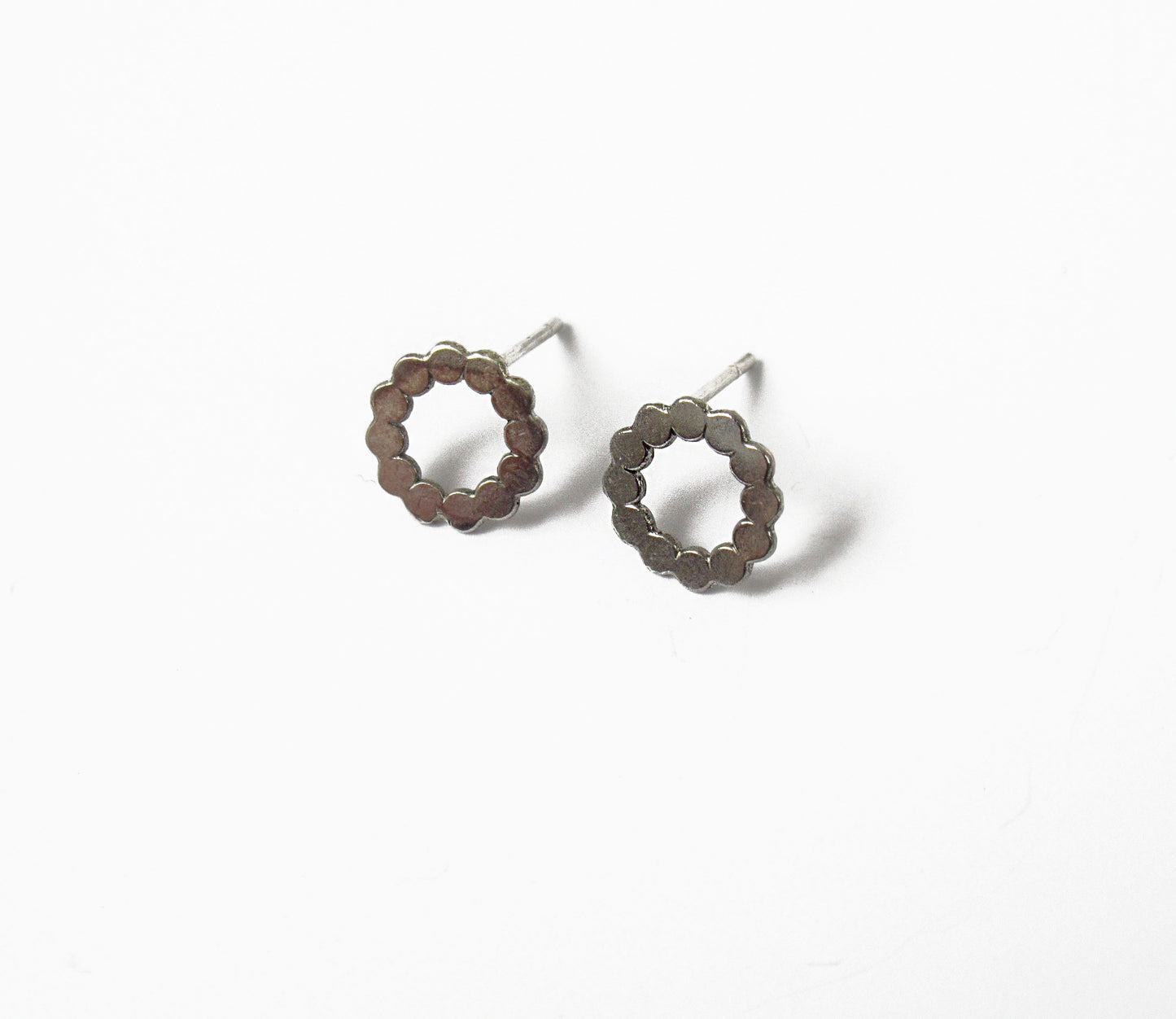 marumaru silver earring (pierce) 1 / Silver (片耳)