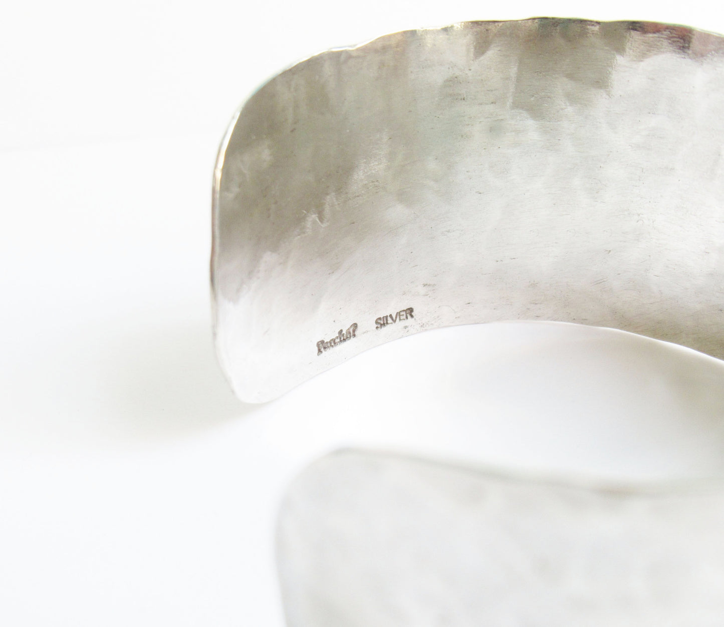 wide silver bangle / Silver
